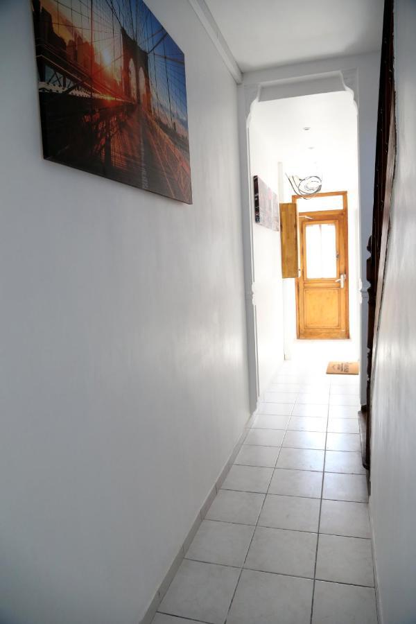 Pluton Apartment Saint-Quentin  Bagian luar foto