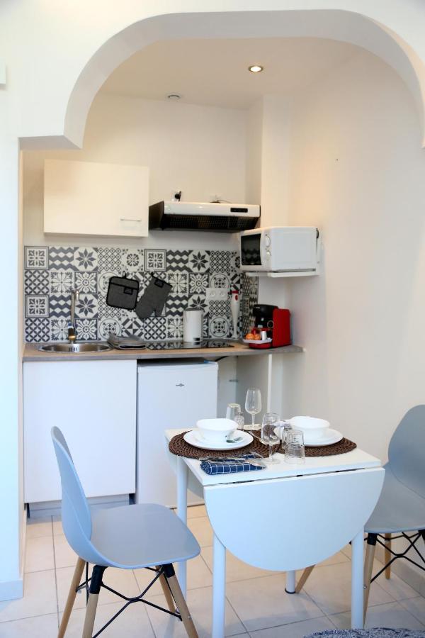 Pluton Apartment Saint-Quentin  Bagian luar foto