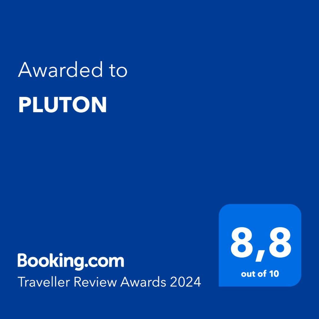 Pluton Apartment Saint-Quentin  Bagian luar foto